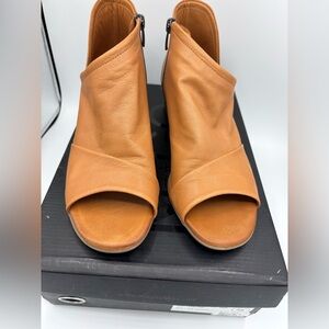 MAGO Tan Peep-Toe Ankle Boots